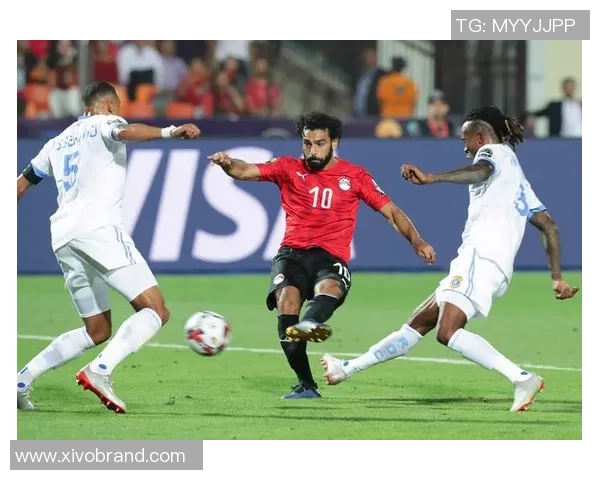 铝城小学足球明星崭露头角展现青春活力与团队精神 铝城小学足球明星崭露头角展现青春活力与团队精神